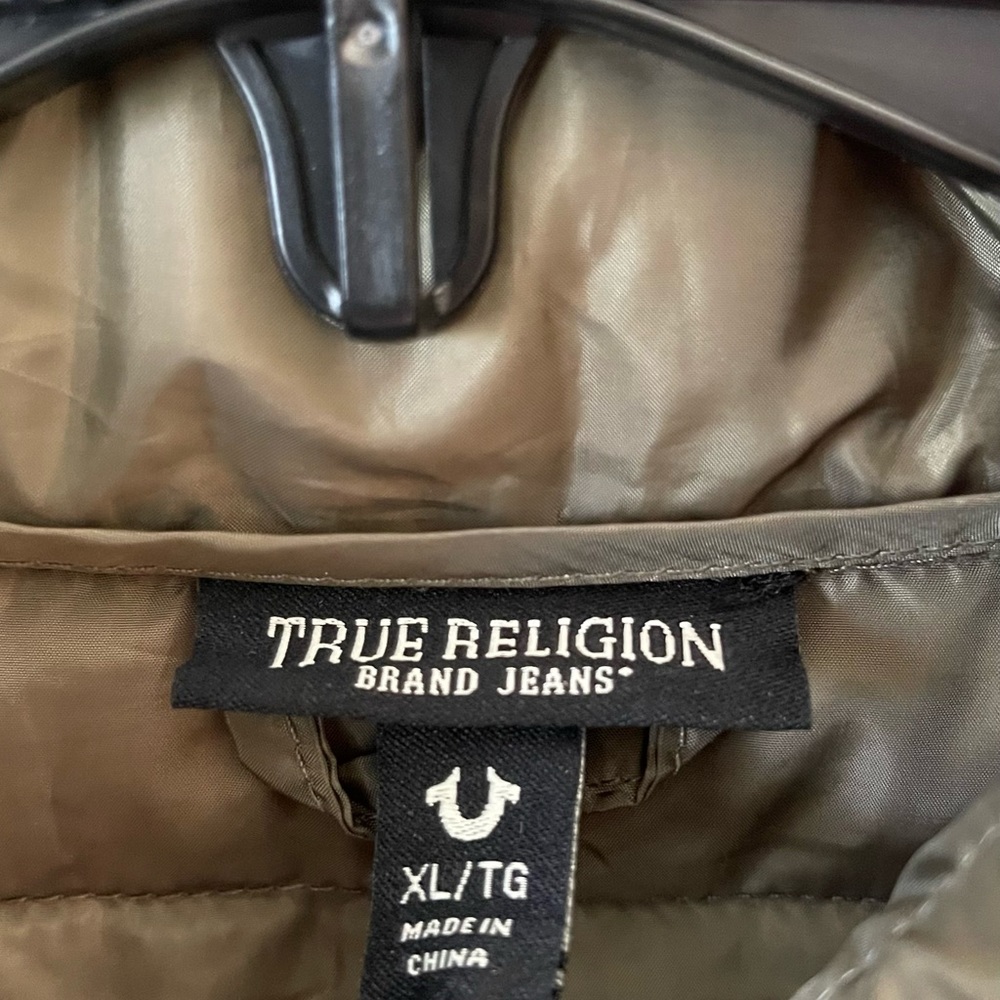True Religion men’s puffer coat and jacket - Picture 4 of 9